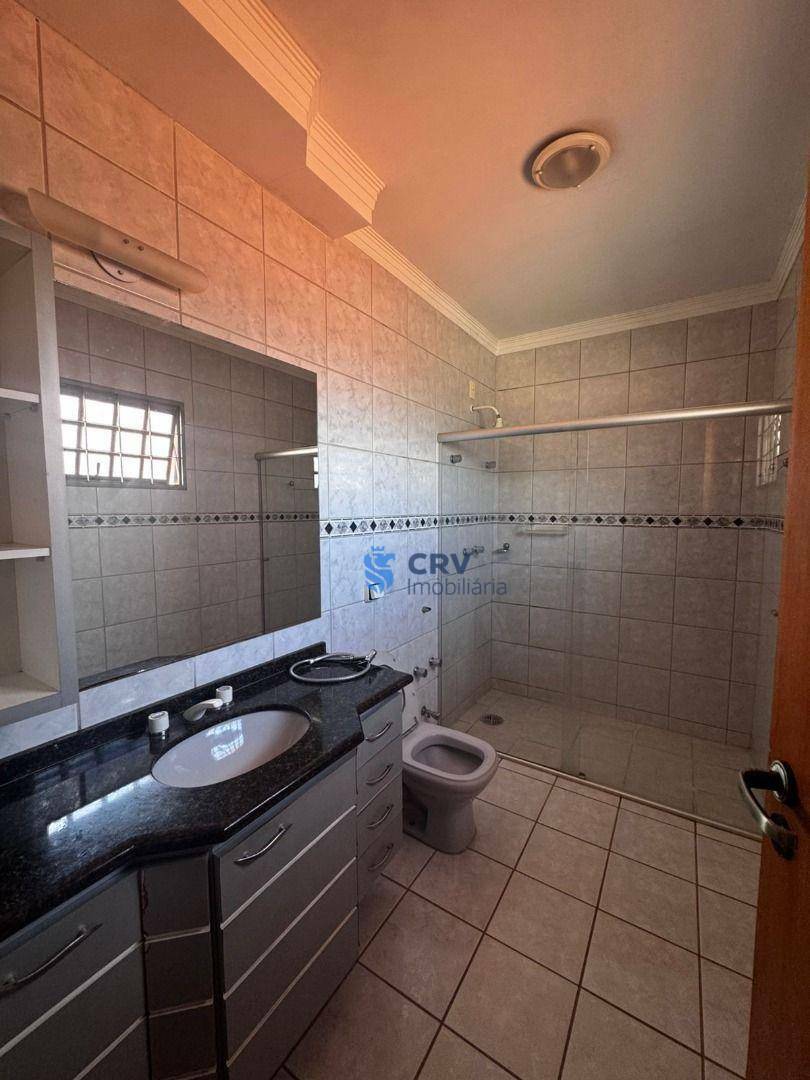 Sobrado para alugar com 3 quartos, 237m² - Foto 57