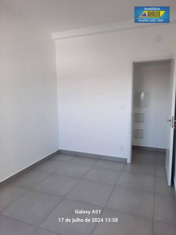 Apartamento para alugar com 2 quartos, 70m² - Foto 5