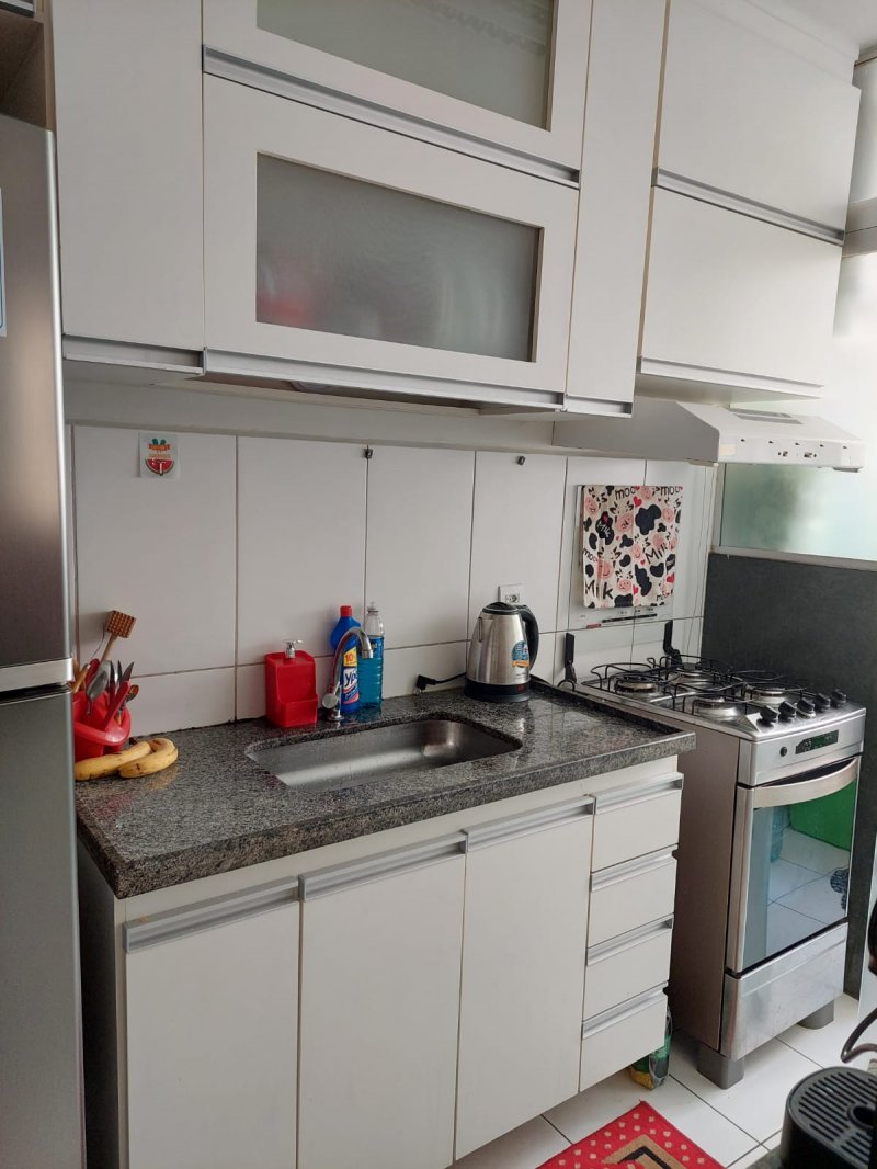 Apartamento à venda com 3 quartos, 55m² - Foto 9