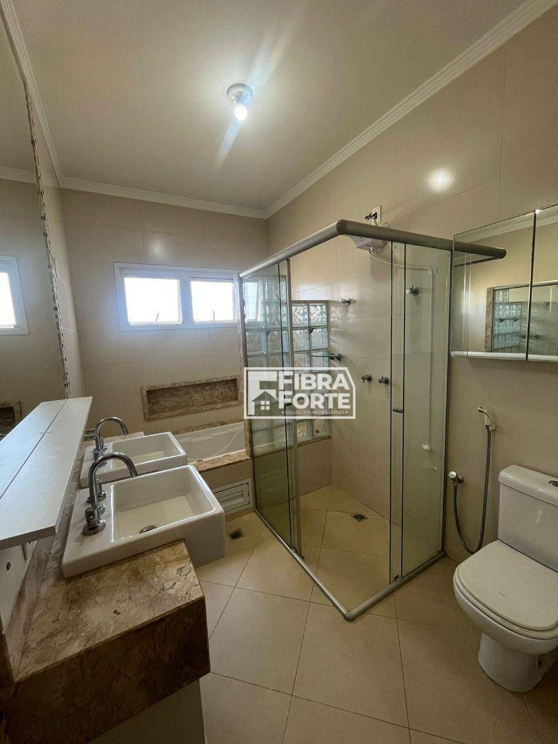 Casa de Condomínio para alugar com 3 quartos, 267m² - Foto 22