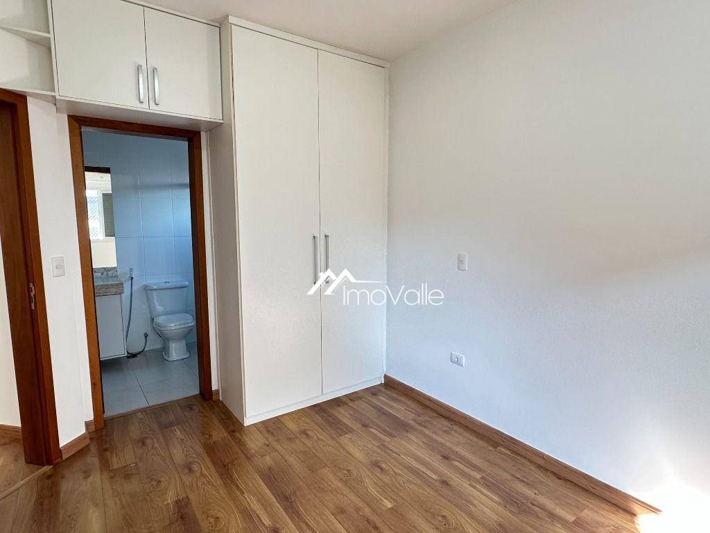 Casa de Condomínio para alugar com 4 quartos, 280m² - Foto 10