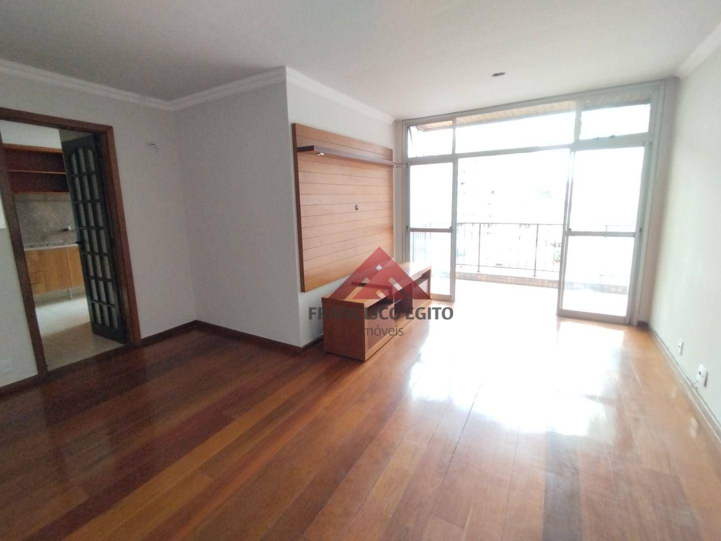 Apartamento à venda com 2 quartos, 90m² - Foto 1