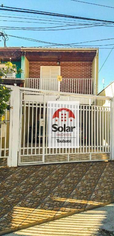 Casa, 3 quartos, 206 m² - Foto 1