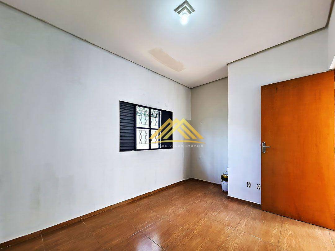 Casa à venda com 2 quartos, 68m² - Foto 8