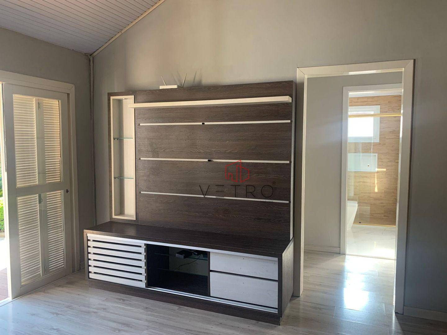 Casa à venda com 2 quartos, 77m² - Foto 2