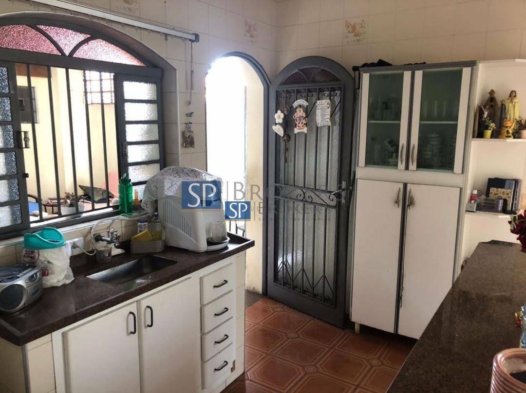 Casa à venda com 3 quartos, 180m² - Foto 12