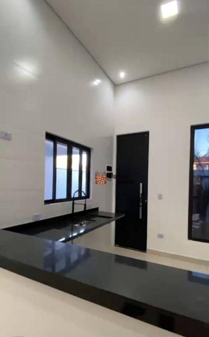 Casa à venda com 3 quartos, 94m² - Foto 7