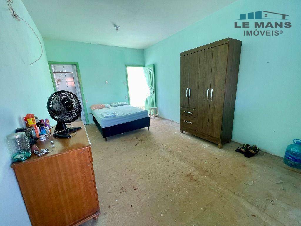 Chácara à venda com 3 quartos, 196m² - Foto 10