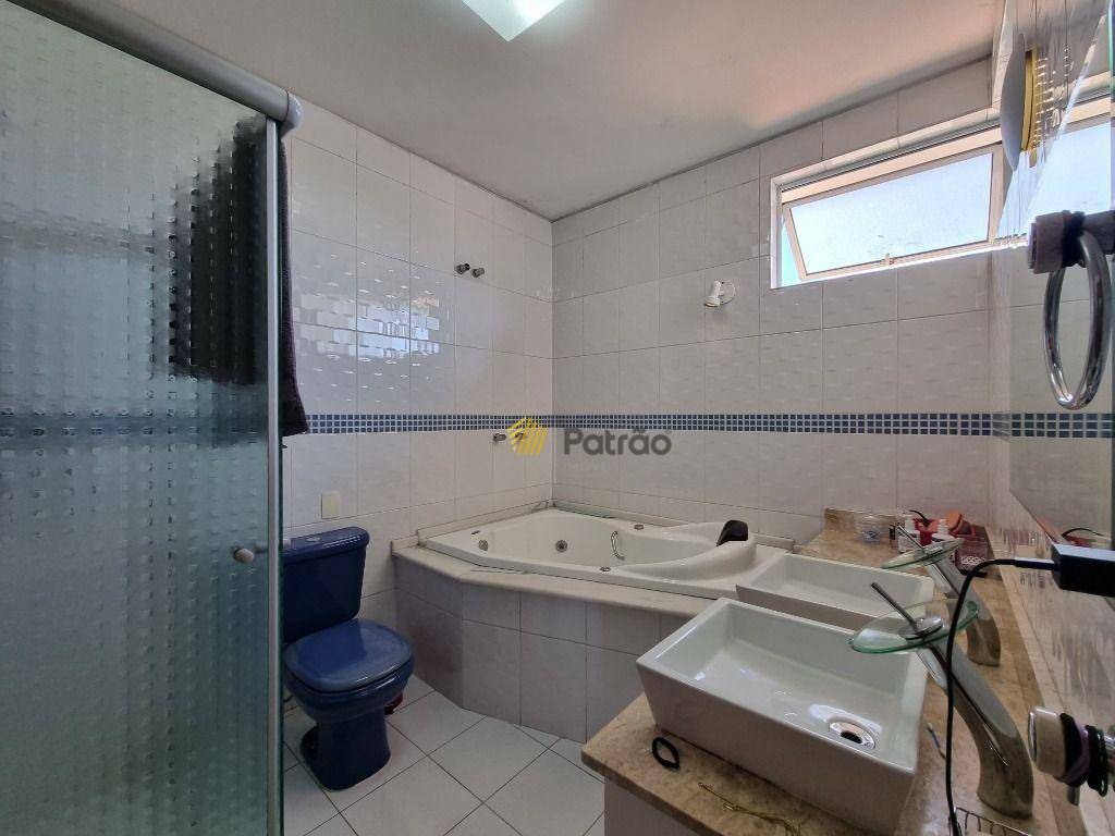 Sobrado à venda com 3 quartos, 550m² - Foto 28