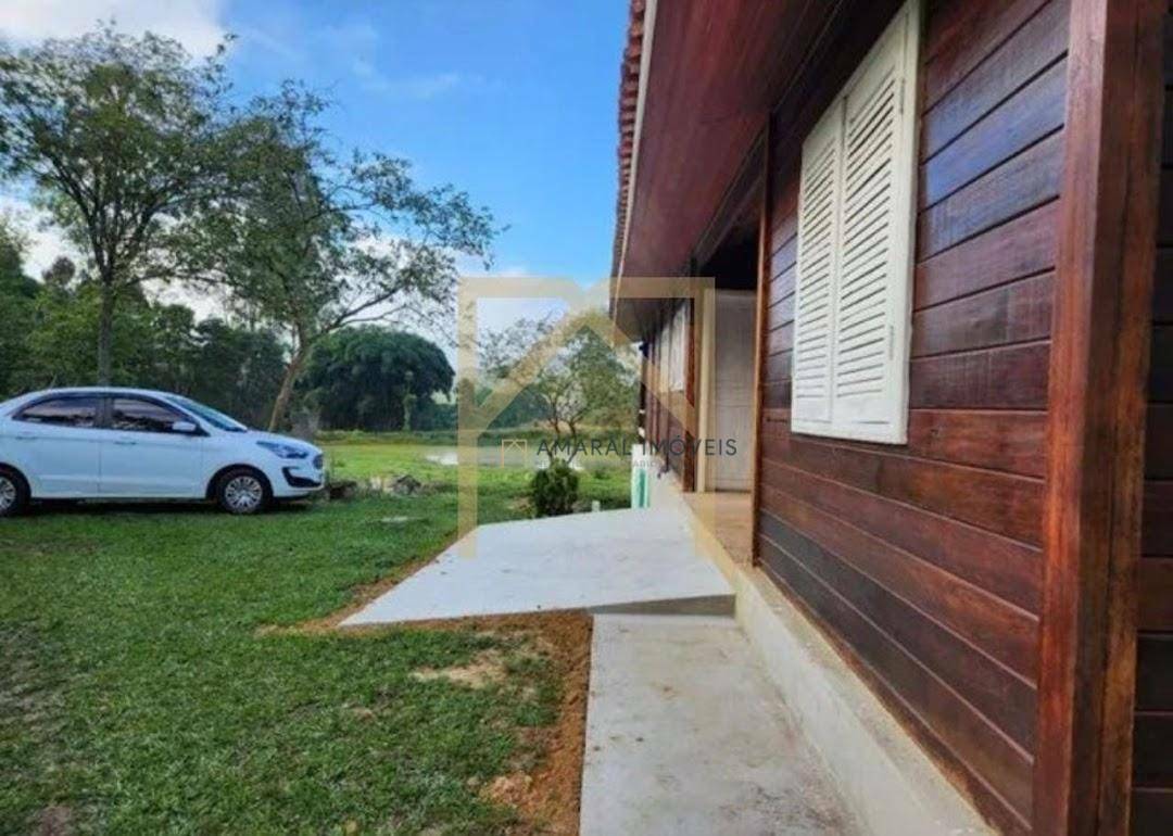 Sítio à venda com 5 quartos, 400m² - Foto 4