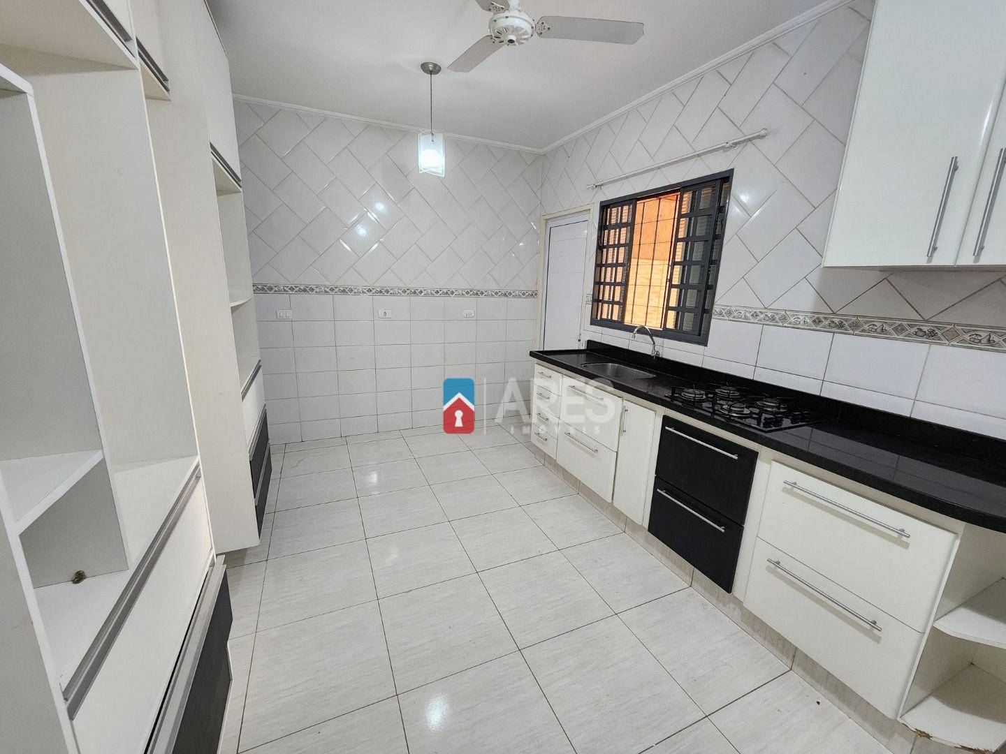 Casa, 3 quartos, 104 m² - Foto 3