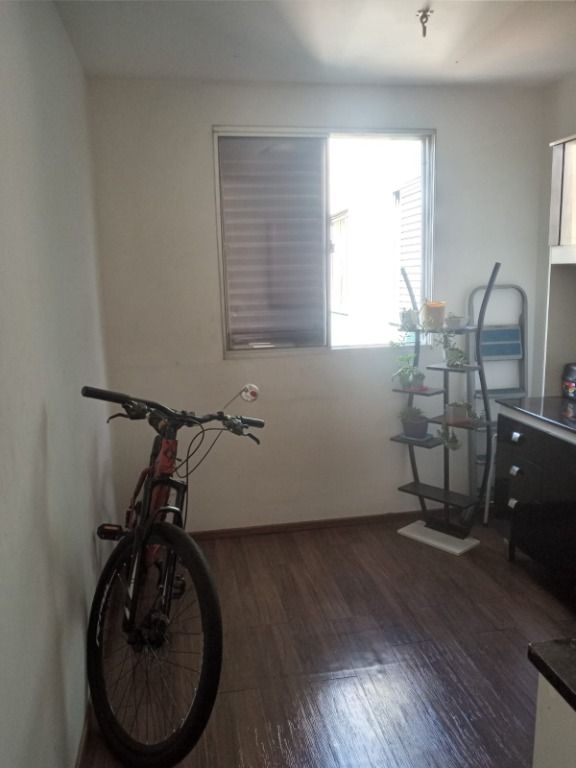 Apartamento à venda com 3 quartos, 47m² - Foto 10