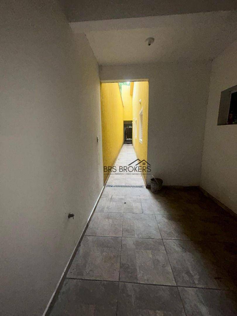 Sobrado à venda com 4 quartos, 125M2 - Foto 33