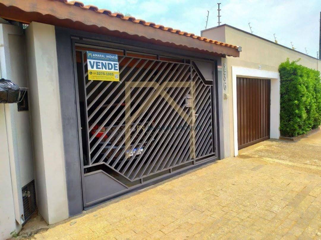 Casa à venda com 2 quartos, 218m² - Foto 1