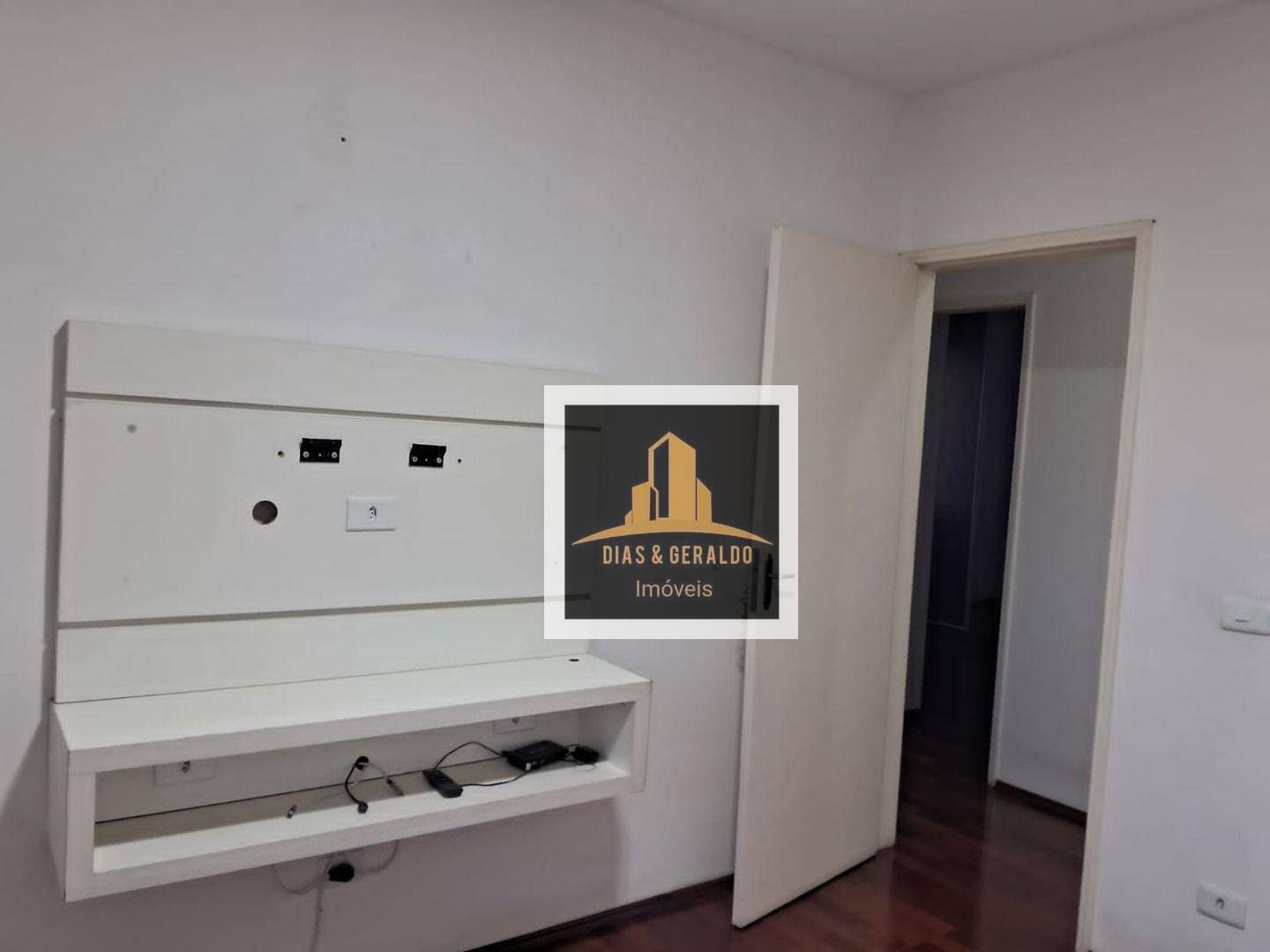 Apartamento à venda com 3 quartos, 84m² - Foto 12