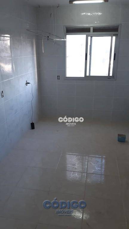 Apartamento à venda com 2 quartos, 58m² - Foto 3