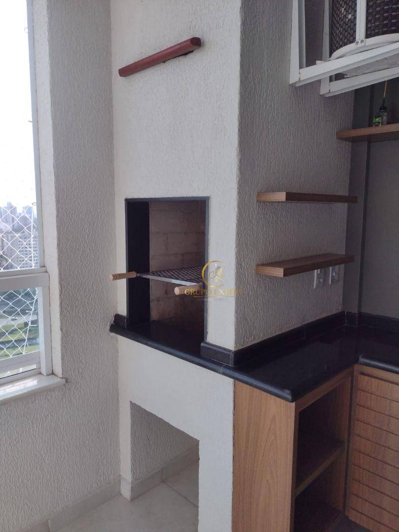 Apartamento à venda com 3 quartos, 150m² - Foto 7