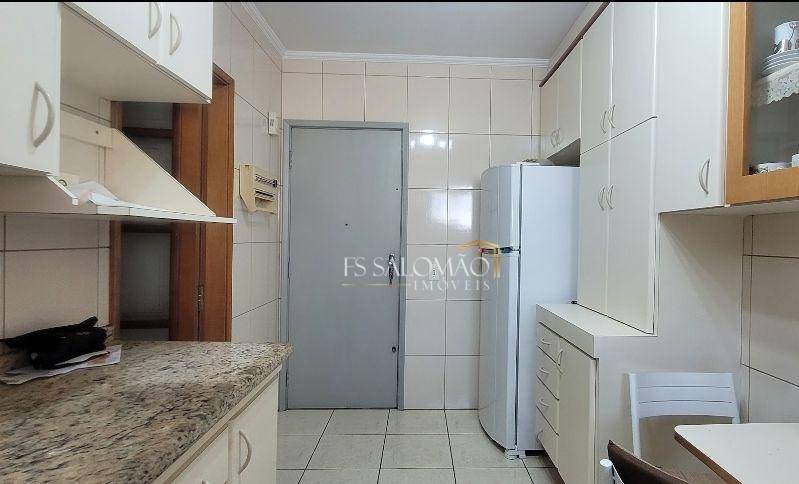 Apartamento à venda com 2 quartos, 80m² - Foto 1