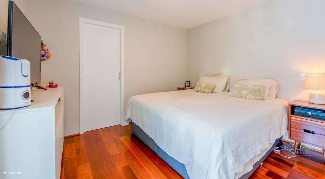 Apartamento à venda com 3 quartos, 135m² - Foto 8