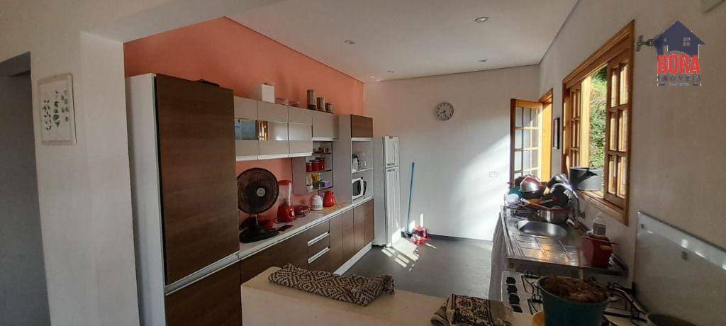 Casa à venda com 3 quartos, 90m² - Foto 29