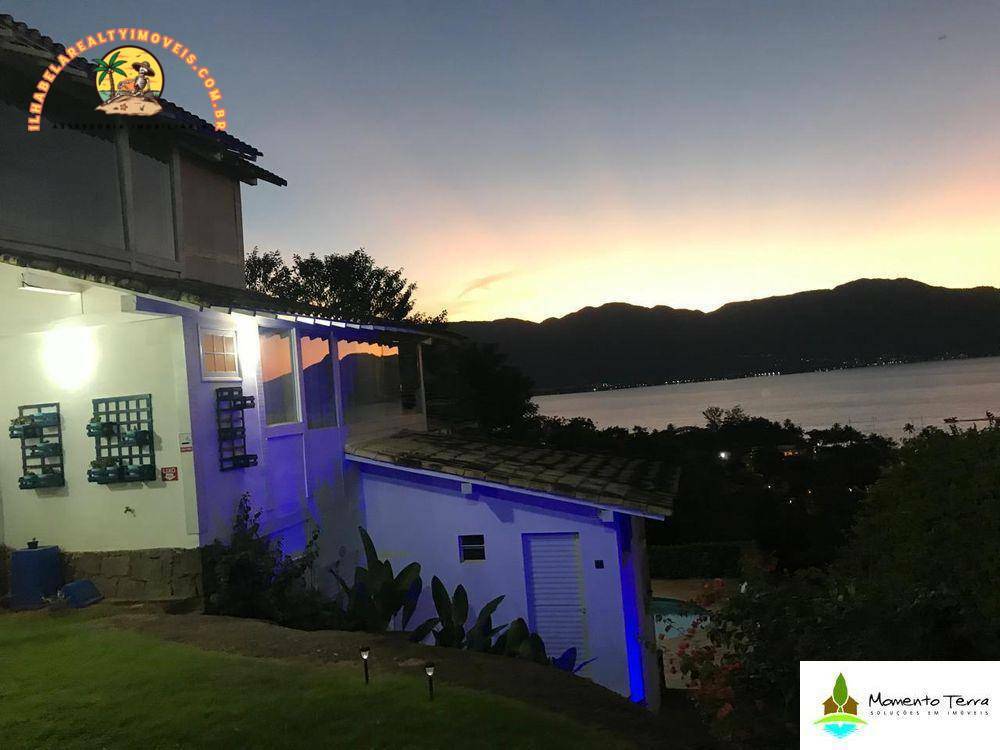 Casa à venda com 6 quartos, 320m² - Foto 2