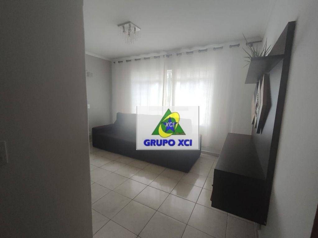 Casa à venda com 3 quartos, 240m² - Foto 6