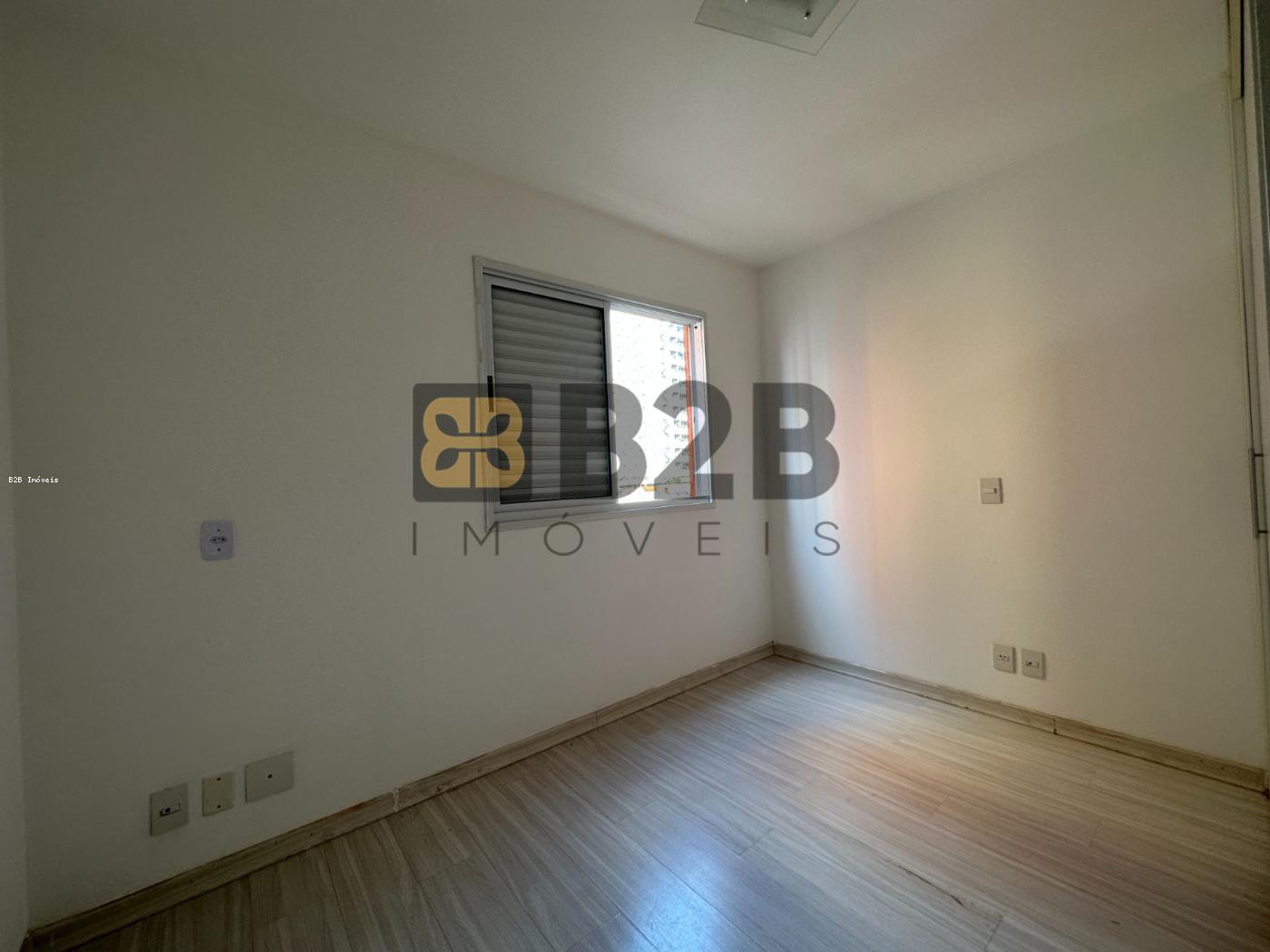 Apartamento à venda com 3 quartos, 135m² - Foto 17