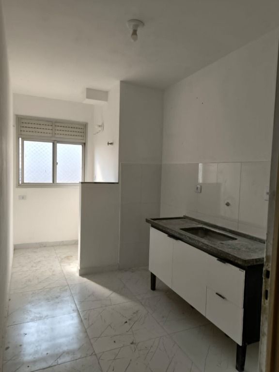 Apartamento à venda com 3 quartos, 64m² - Foto 2