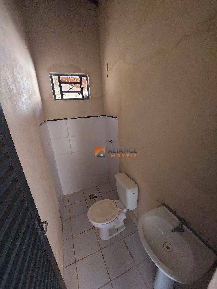 Casa à venda com 3 quartos, 107m² - Foto 16