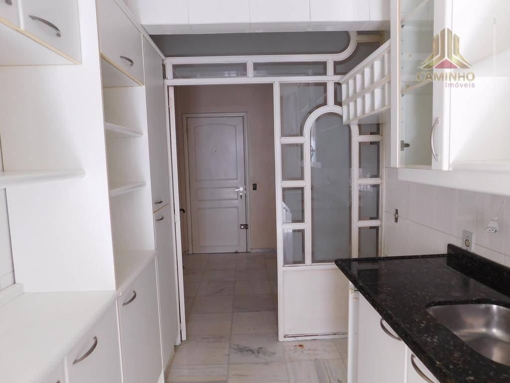 Apartamento à venda com 3 quartos, 141m² - Foto 8