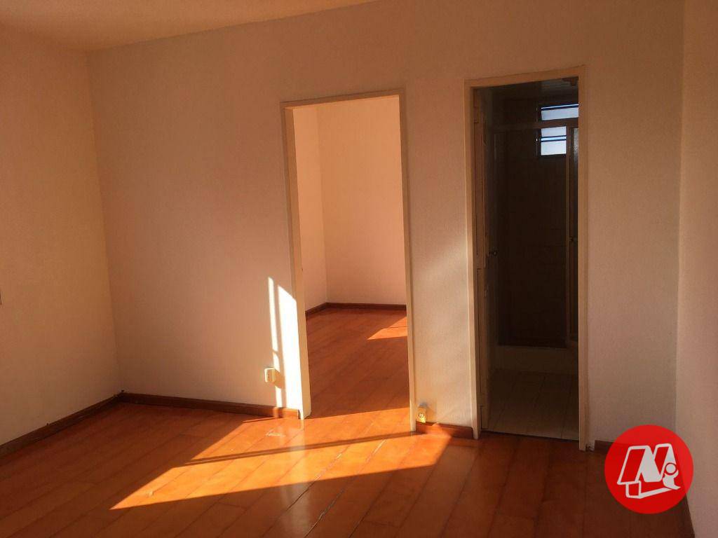 Apartamento à venda com 1 quarto, 39m² - Foto 3