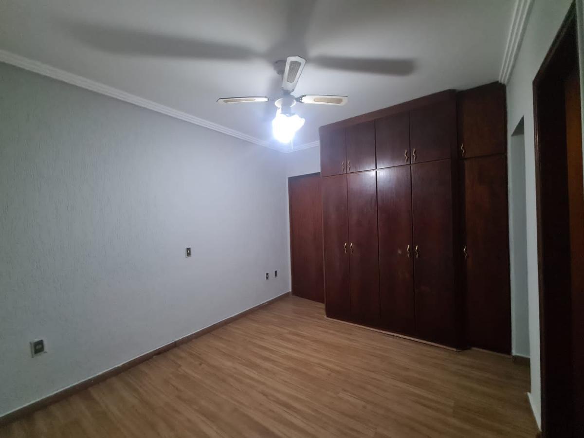 Casa de Condomínio à venda com 4 quartos, 350m² - Foto 19