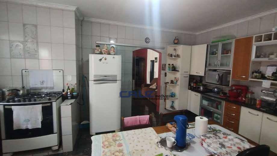 Casa à venda com 2 quartos, 200m² - Foto 41