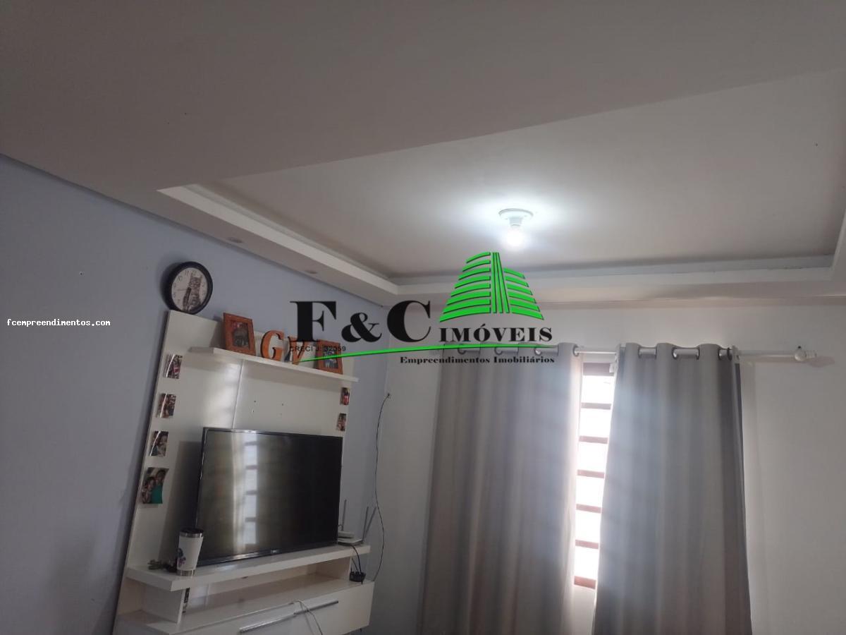 Apartamento à venda com 2 quartos, 46m² - Foto 1