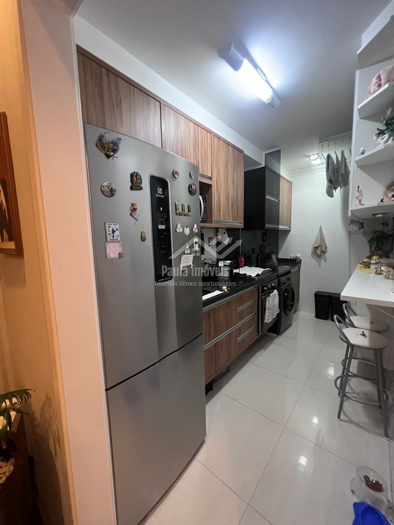 Apartamento à venda com 2 quartos, 50m² - Foto 2