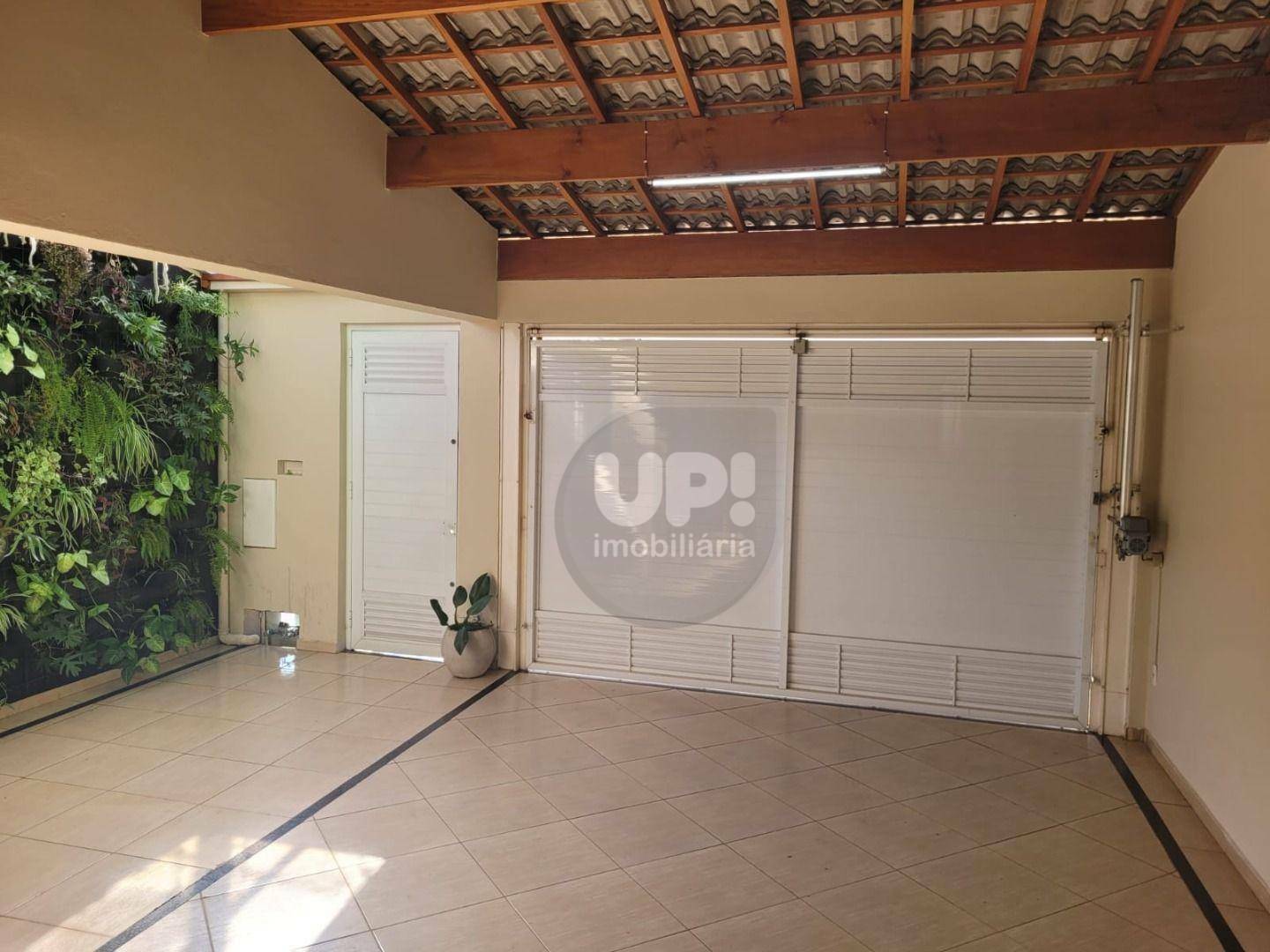 Casa à venda com 3 quartos, 205m² - Foto 2