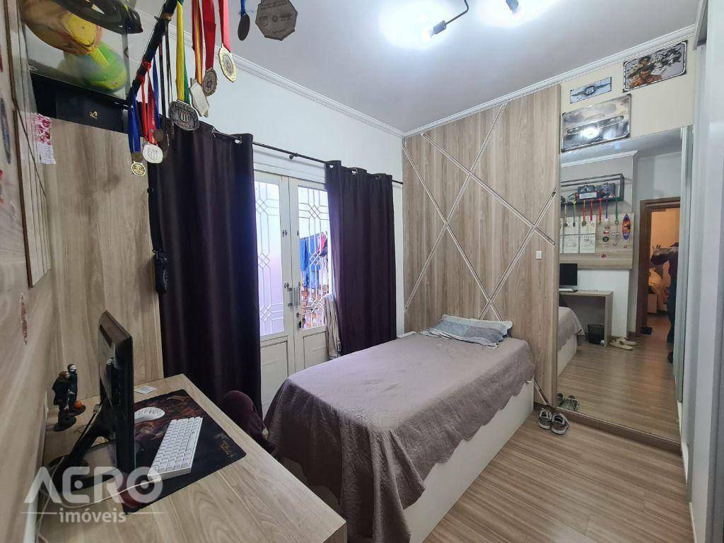 Casa à venda com 3 quartos, 162m² - Foto 17