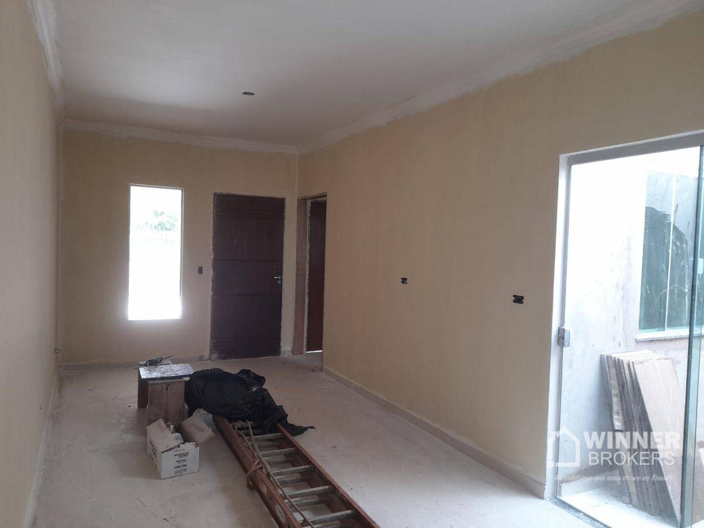 Casa à venda com 3 quartos, 98m² - Foto 2