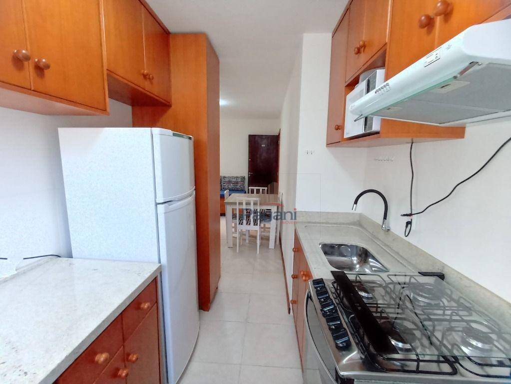Apartamento para alugar com 2 quartos, 42m² - Foto 6