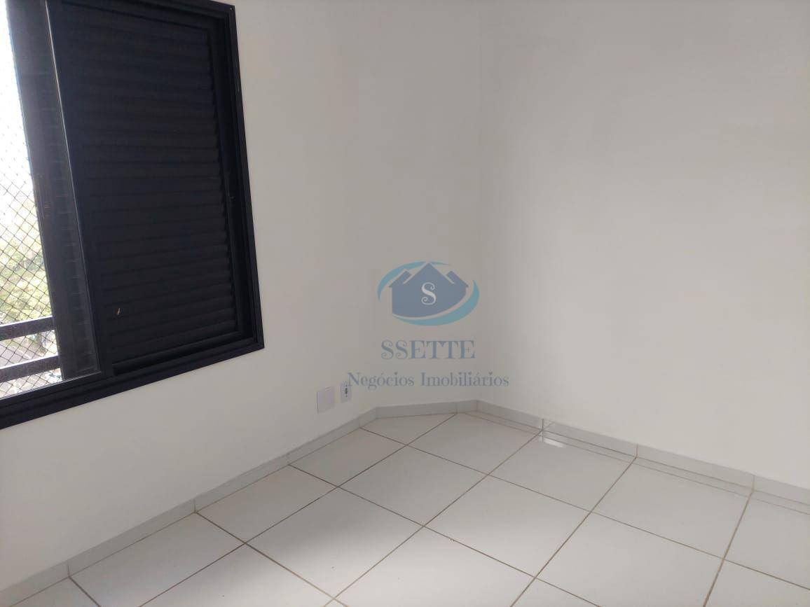 Apartamento para alugar com 3 quartos, 72m² - Foto 9