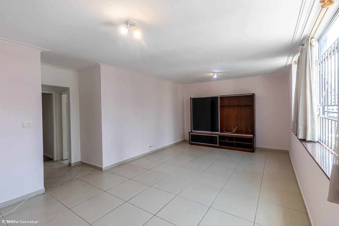 Apartamento para alugar com 2 quartos, 200m² - Foto 1