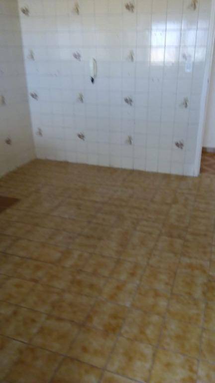Apartamento para alugar com 2 quartos, 70m² - Foto 28