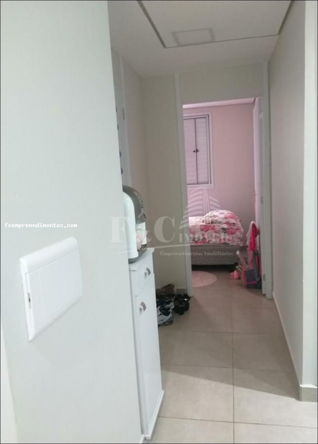 Apartamento à venda com 2 quartos, 45m² - Foto 8