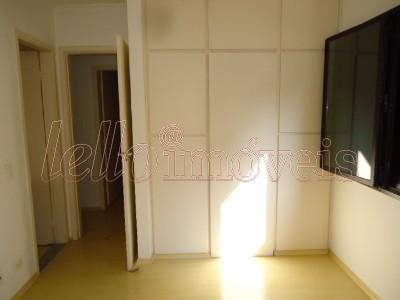 Apartamento para alugar com 2 quartos, 110m² - Foto 10