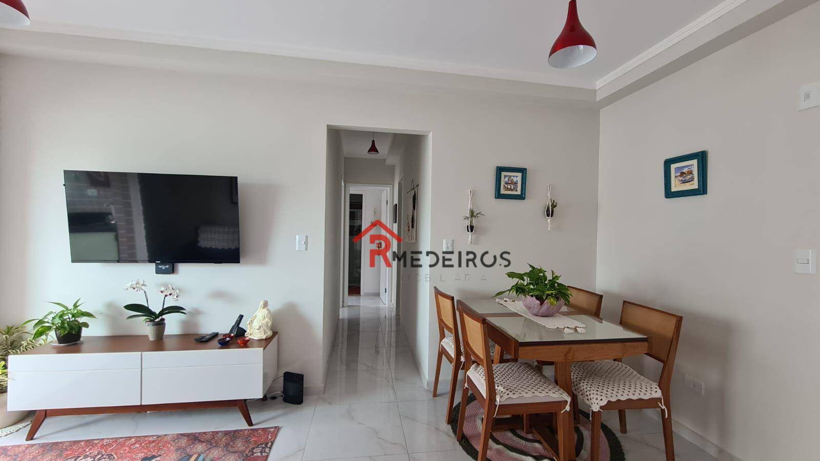 Apartamento à venda com 2 quartos, 70m² - Foto 4