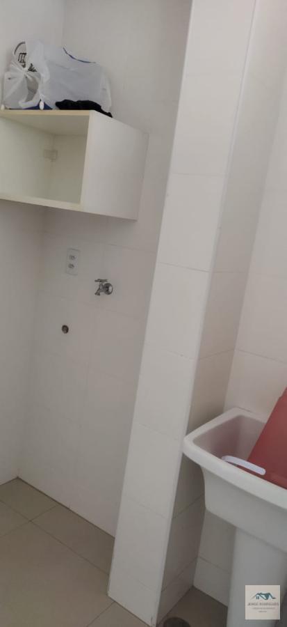 Apartamento à venda com 2 quartos, 70m² - Foto 12