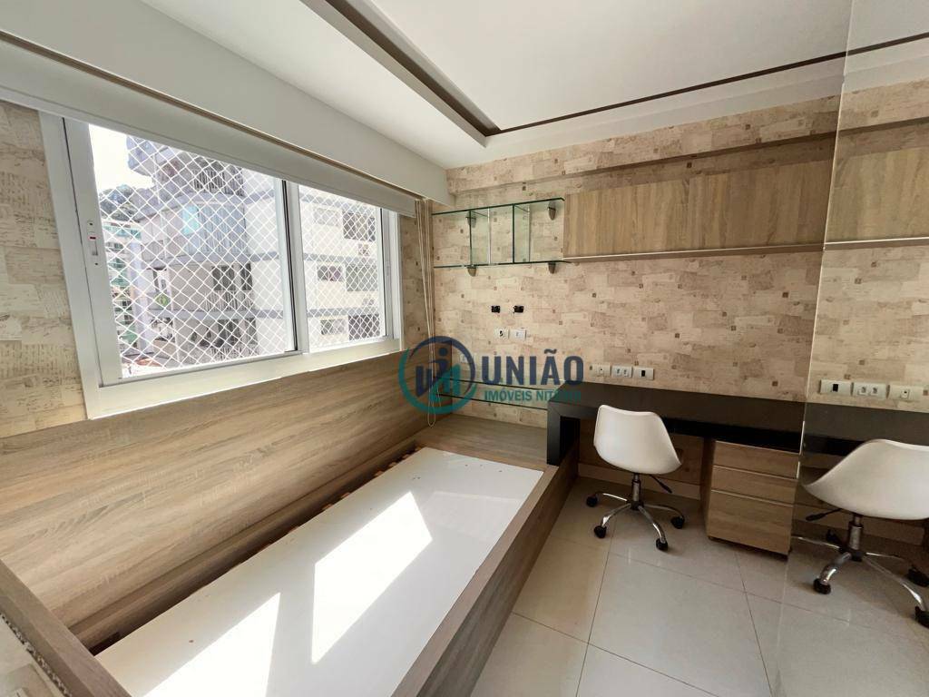 Apartamento à venda com 4 quartos, 158m² - Foto 14