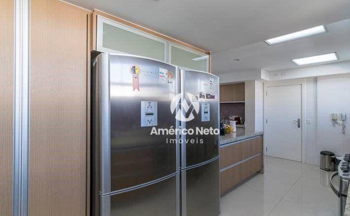 Apartamento para alugar com 4 quartos, 200m² - Foto 29