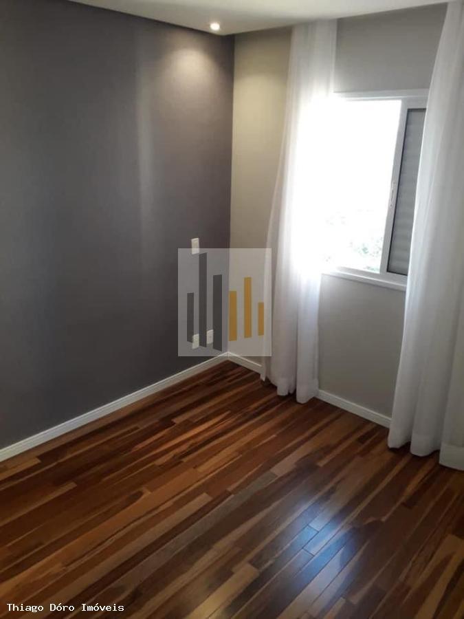 Apartamento à venda com 2 quartos, 57m² - Foto 13