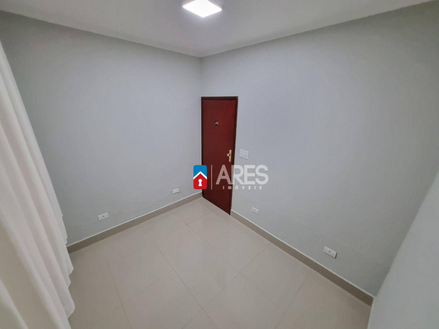 Casa à venda com 2 quartos, 100m² - Foto 14